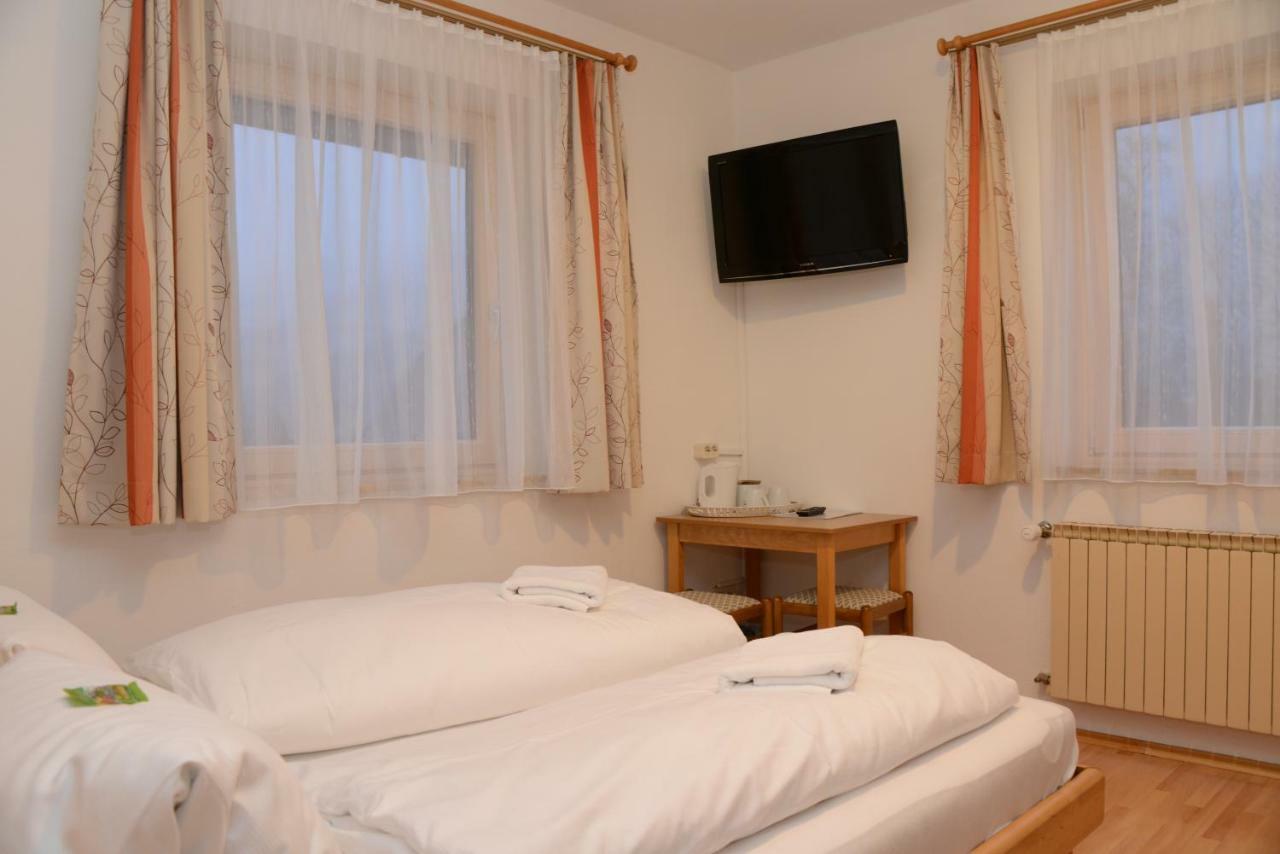 Haus Miriam Hotell Sankt Lorenzen ob Murau Exteriör bild