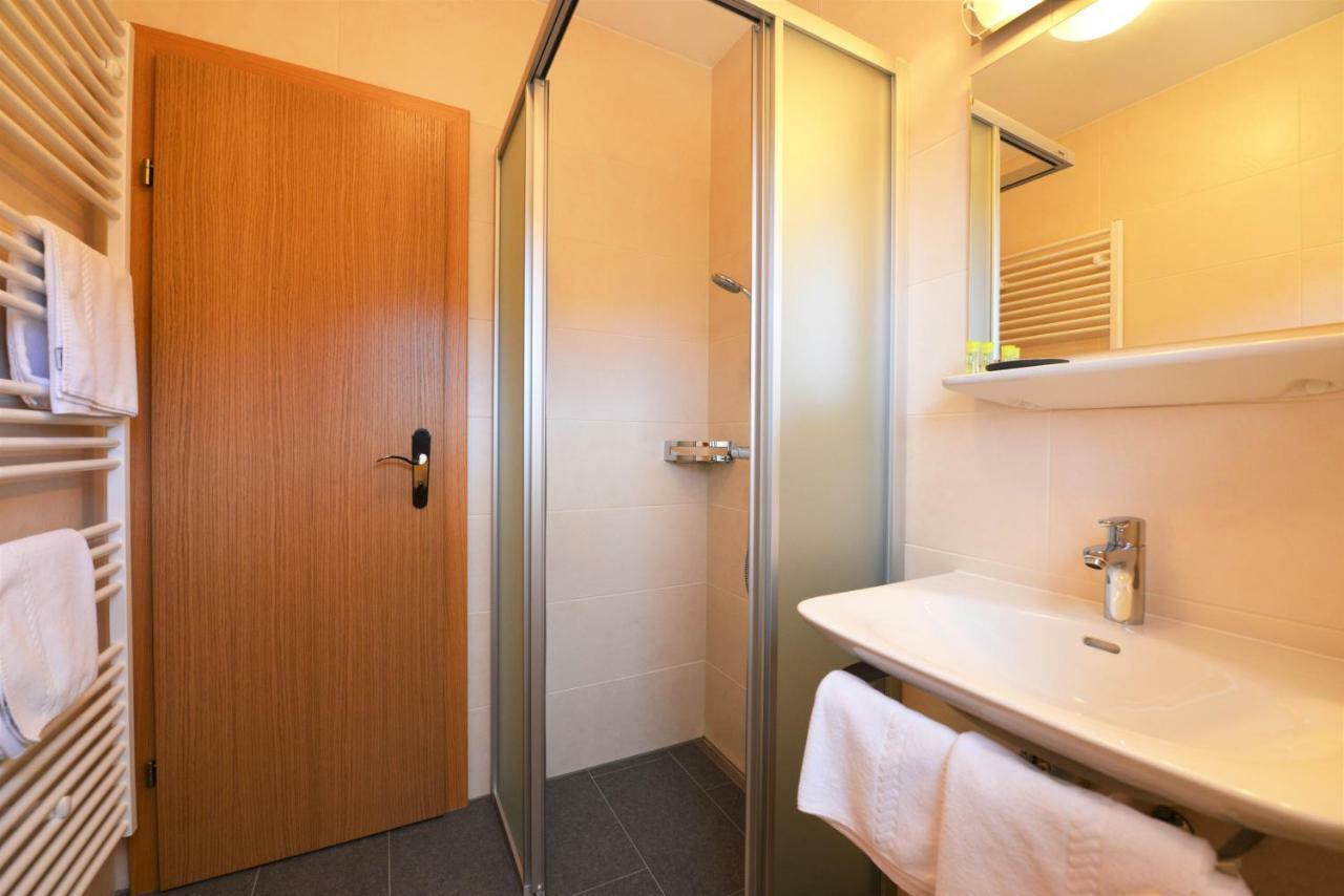 Haus Miriam Hotell Sankt Lorenzen ob Murau Exteriör bild